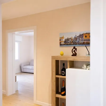 Residenza Canaletto Private Free Parking 15' *