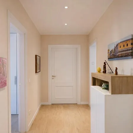 Residenza Canaletto Private Free Parking 15' 베니스